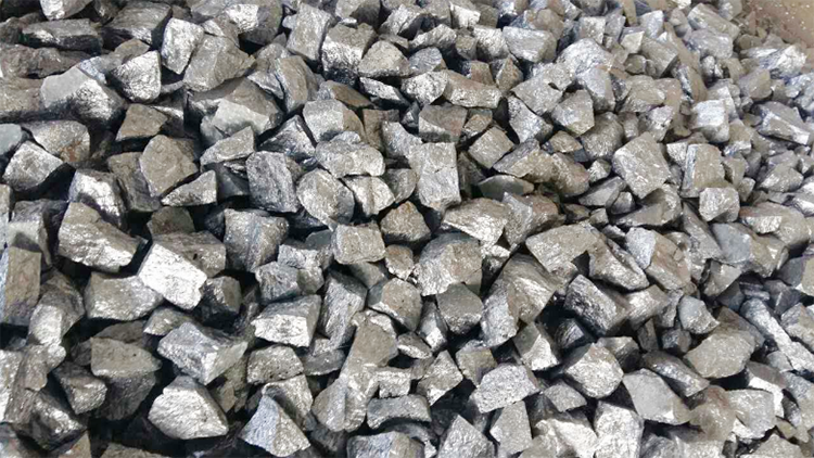 la poudre de ferro-silicium peut être utilisée comme phase en suspension dans l'industrie du traitement des minerais et comme revêtements pour les électrodes de soudage dans la fabrication des électrodes